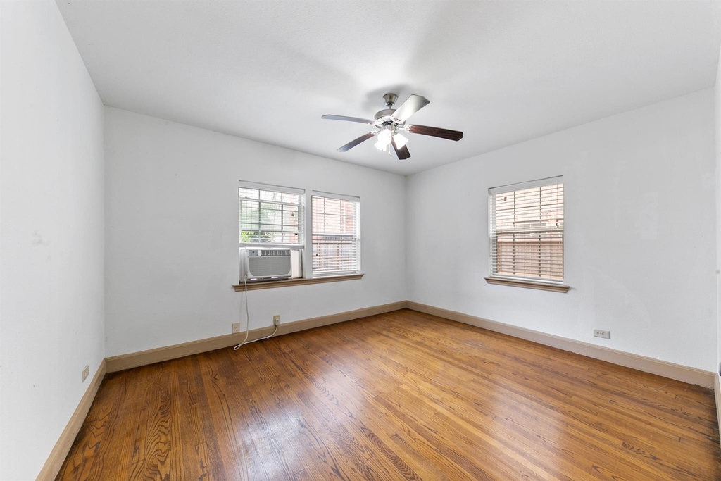 1821 Oakdale Street - Photo 19