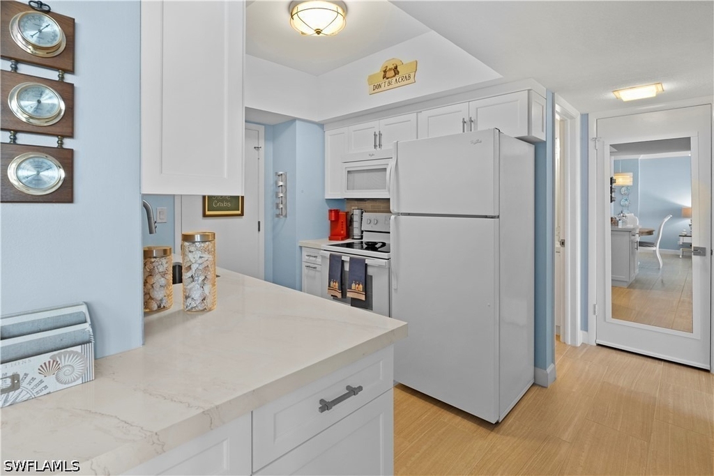 240 Seaview Court - Photo 13