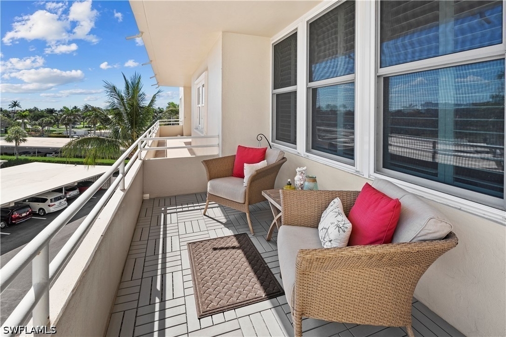 240 Seaview Court - Photo 27