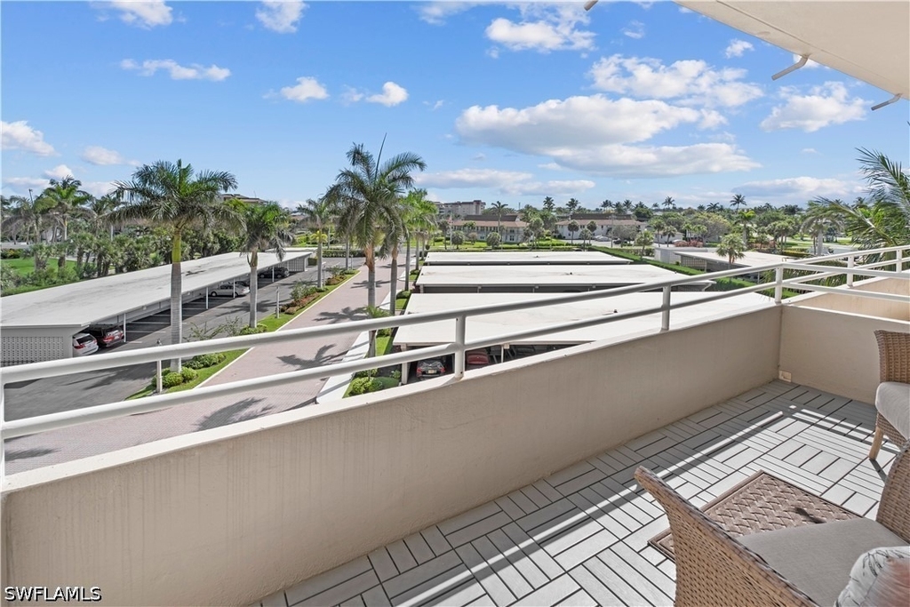 240 Seaview Court - Photo 29