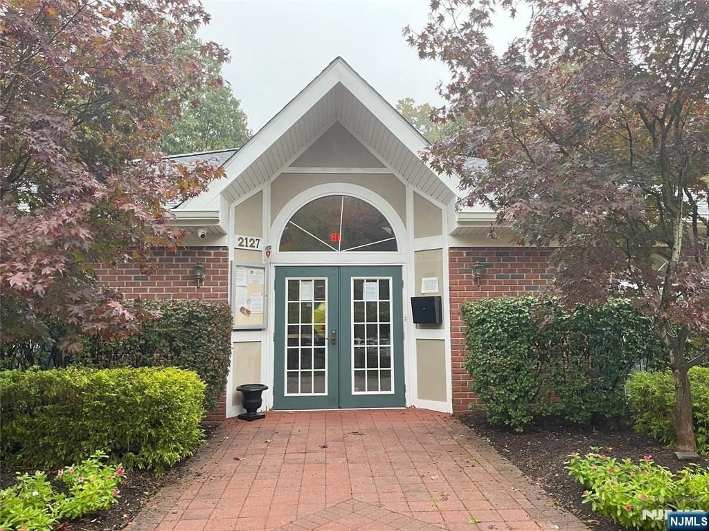 2417 Stanhope - Photo 27