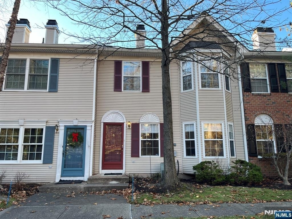 2417 Stanhope - Photo 0