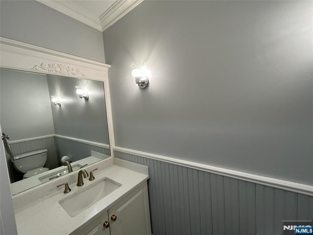2417 Stanhope - Photo 24