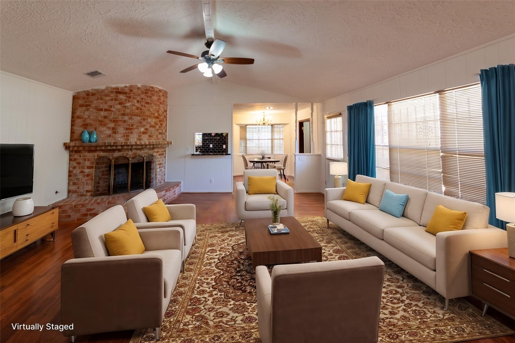 8826 Roos Road - Photo 5