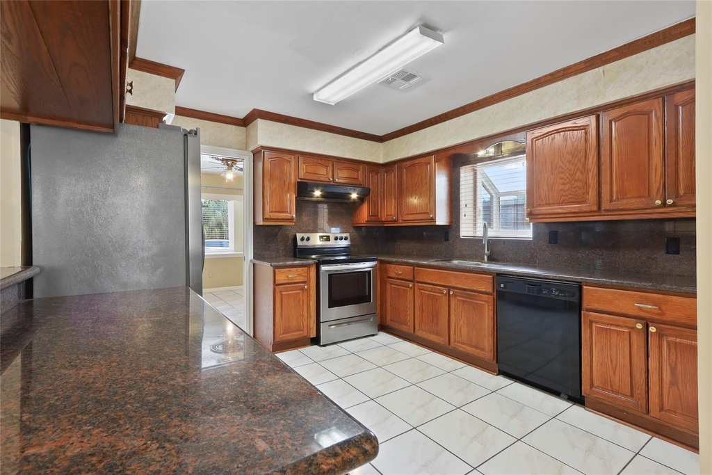 12303 Barryknoll Lane - Photo 9