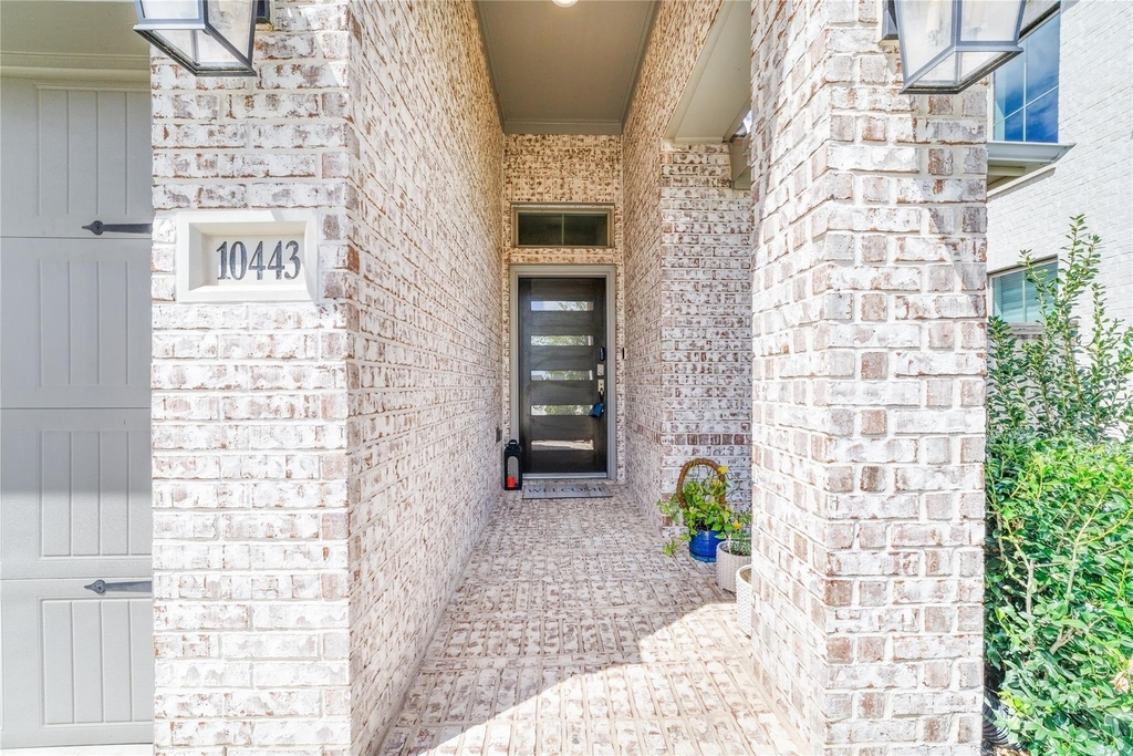 10443 Cecilia Star Lane - Photo 3