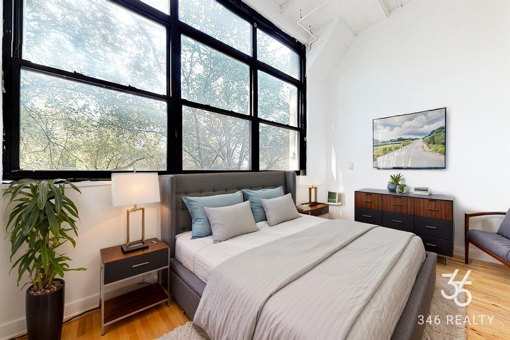315 Seigel Street - Photo 3