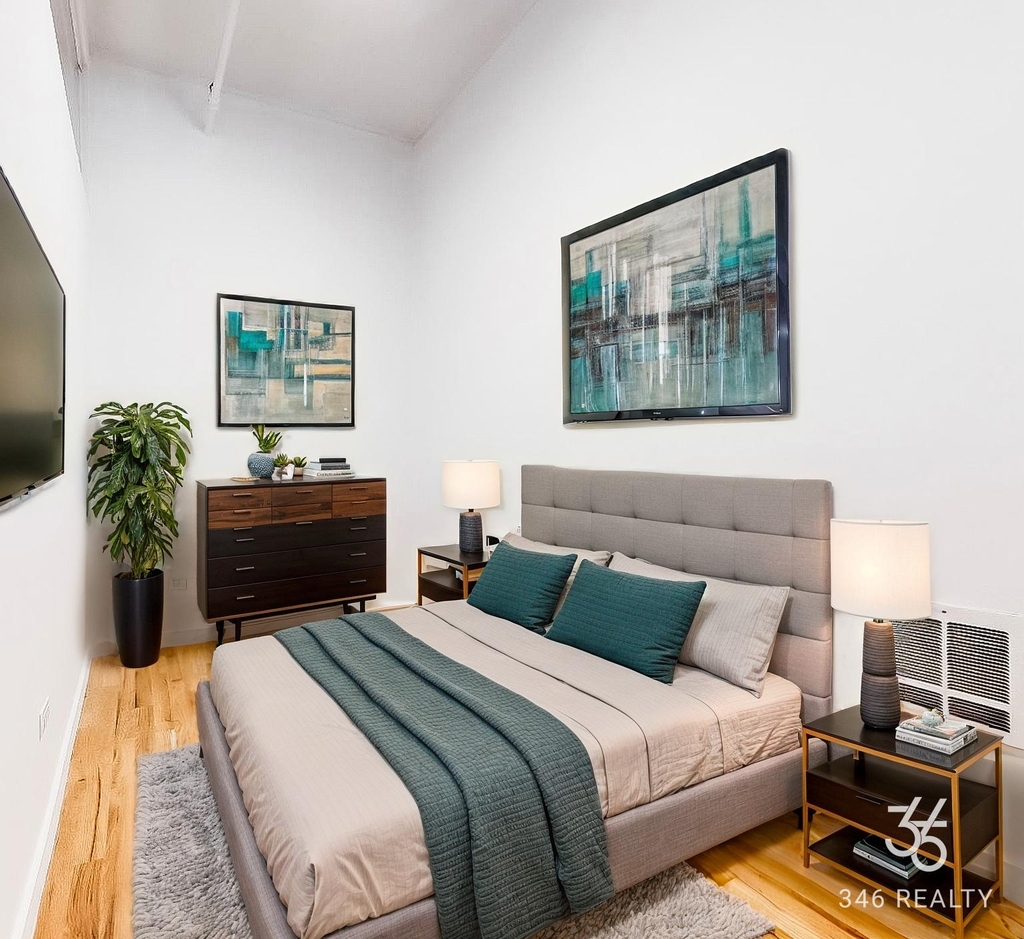 315 Seigel Street - Photo 2