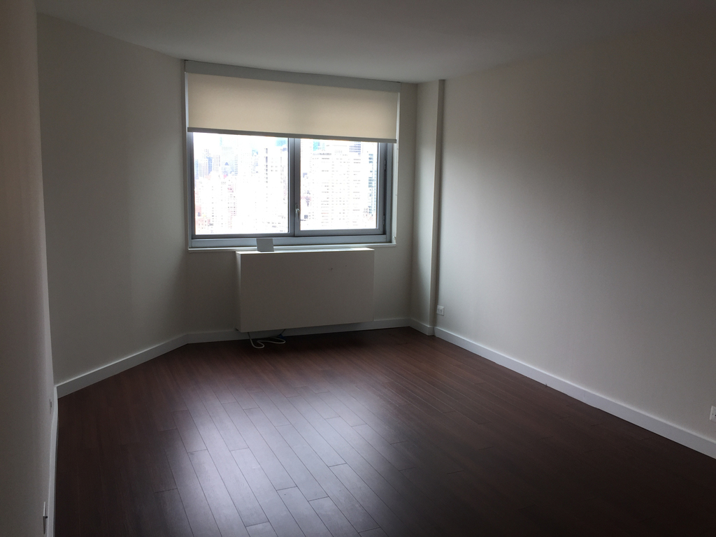 2nd Avenue/32nd Street - Photo 6
