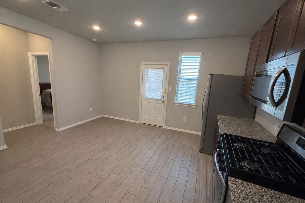 20023 Tuft Canyon Court - Photo 7