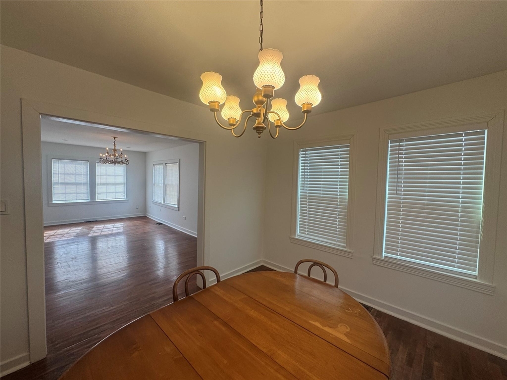 1803 Avenue P - Photo 3
