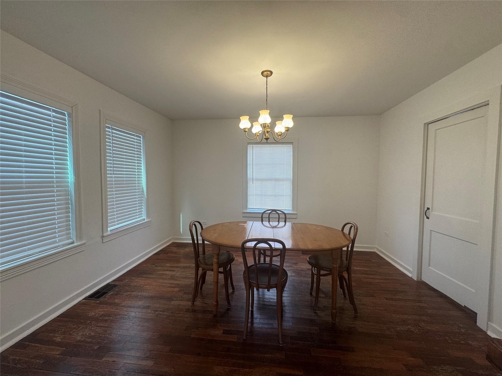 1803 Avenue P - Photo 2