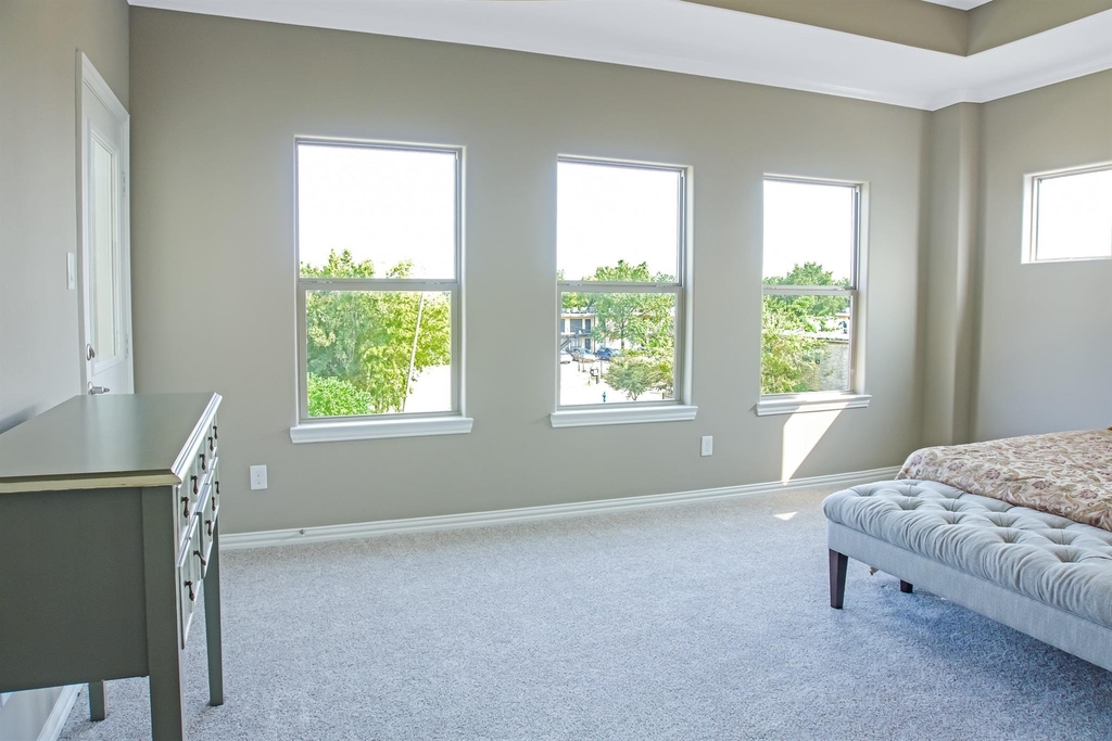 3911 Griggs Road - Photo 12
