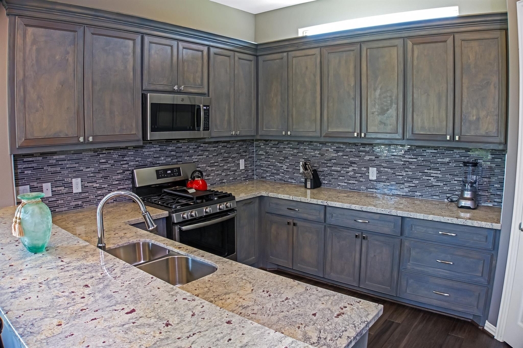 3911 Griggs Road - Photo 8