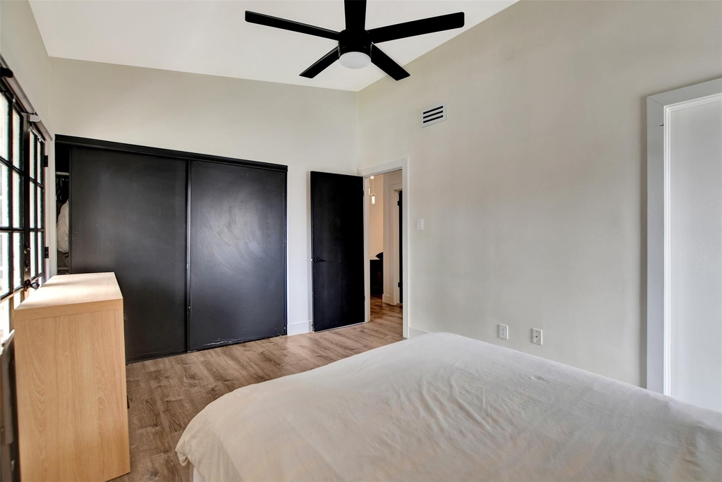 2001 Bering Drive - Photo 15