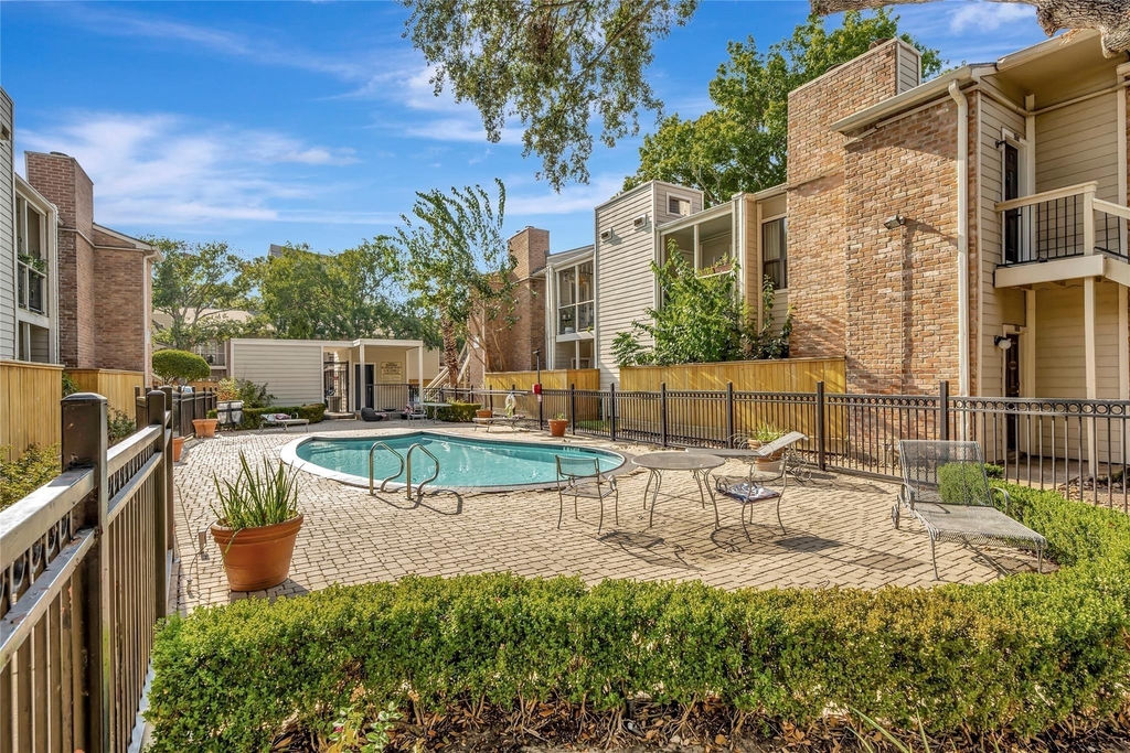 2001 Bering Drive - Photo 22