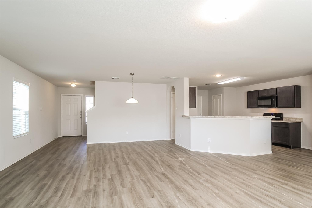 8626 Middleton Oaks Circle - Photo 6
