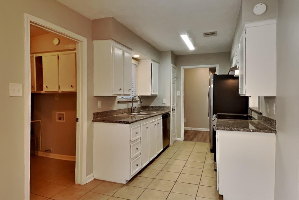 1070 Red Rock Canyon Drive - Photo 4