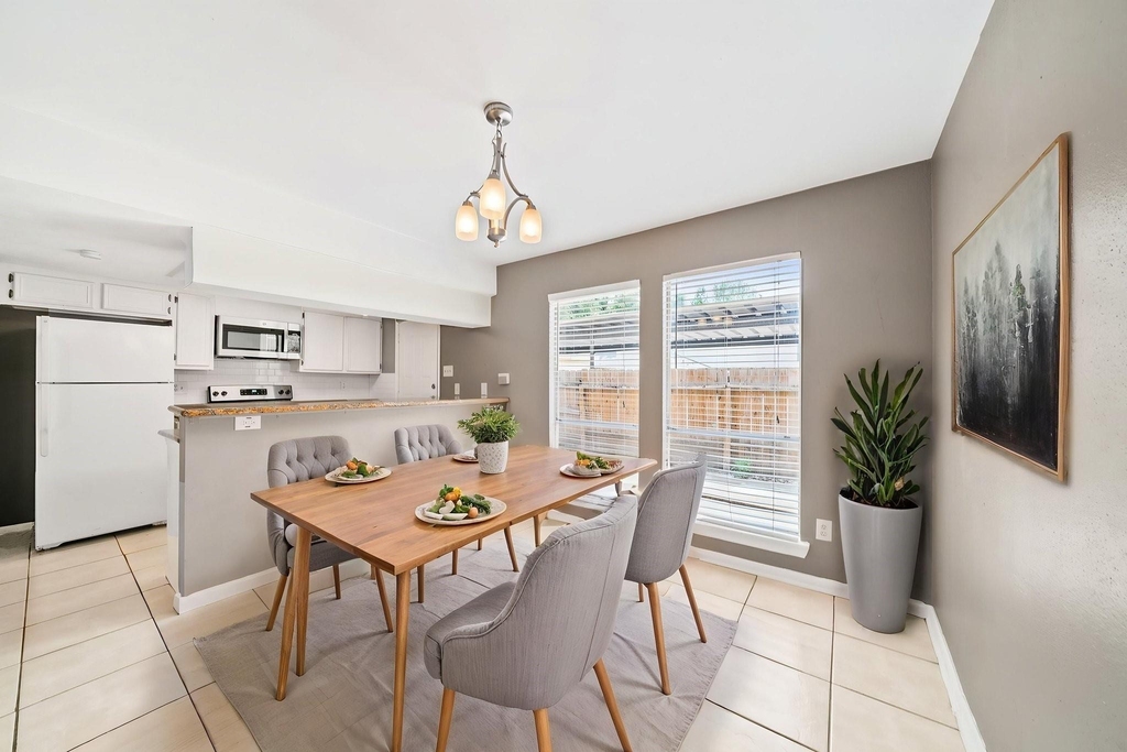 7716 Challie Lane - Photo 8