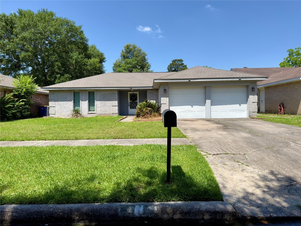 23115 Bright Star Drive - Photo 0