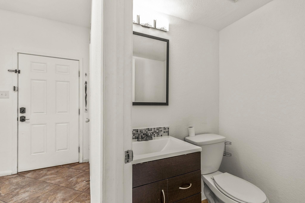 10788 Briar Forest Drive - Photo 6