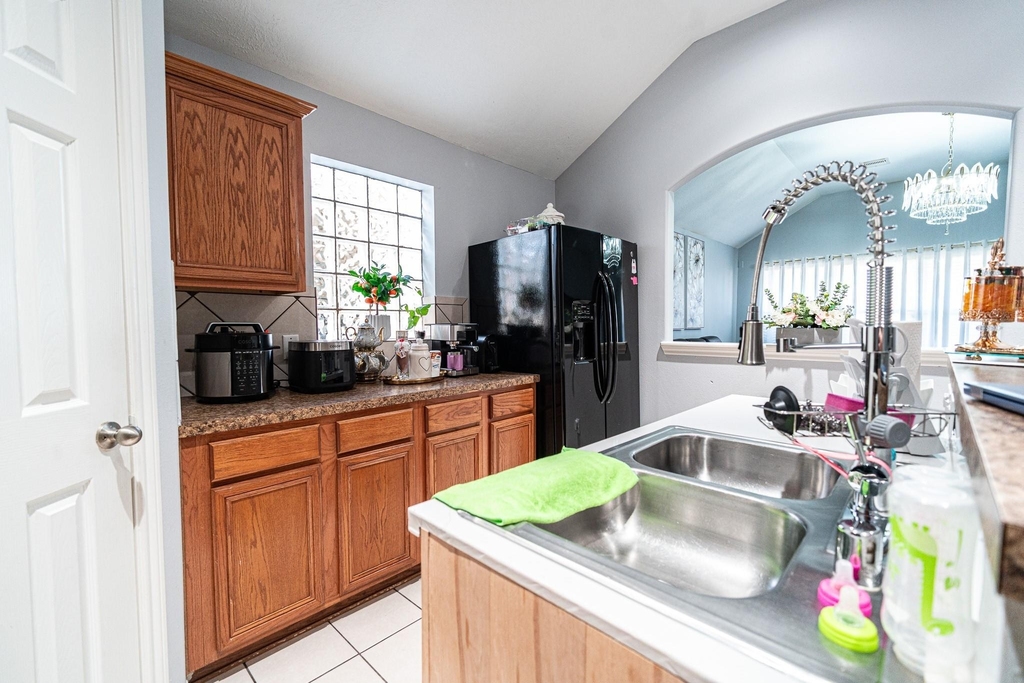 10306 Gerlach Street - Photo 11