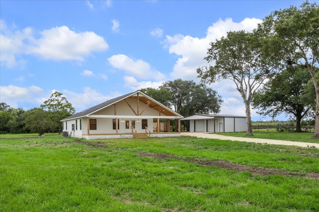 1935 Willow Road - Photo 2