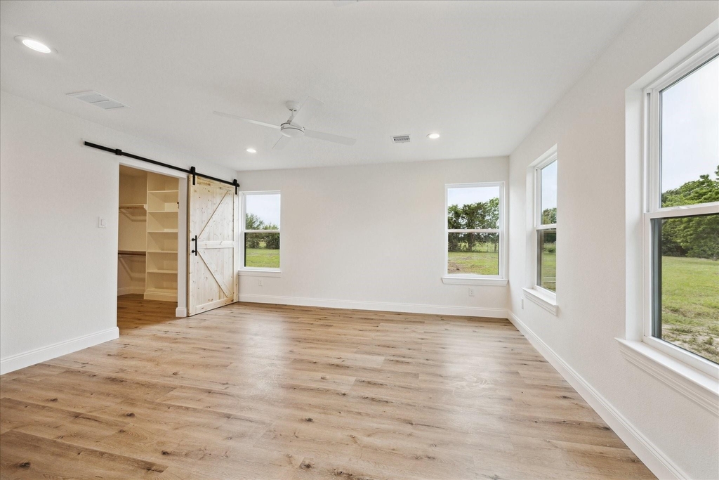 1935 Willow Road - Photo 16