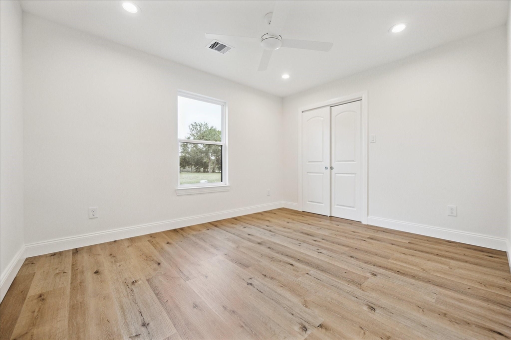1935 Willow Road - Photo 23