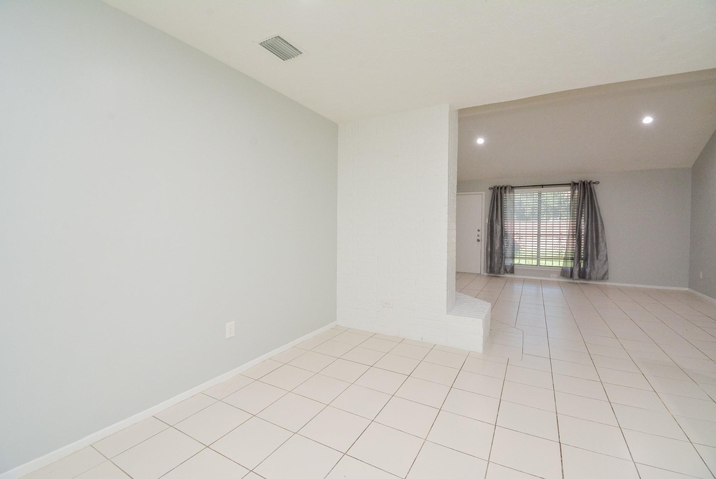 16518 Monte Carlo Lane - Photo 12