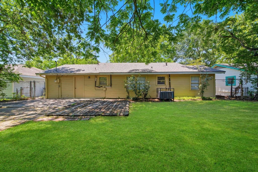 3025 Vance Avenue - Photo 12