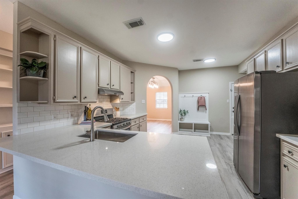 7115 Nickaburr Creek Drive - Photo 5