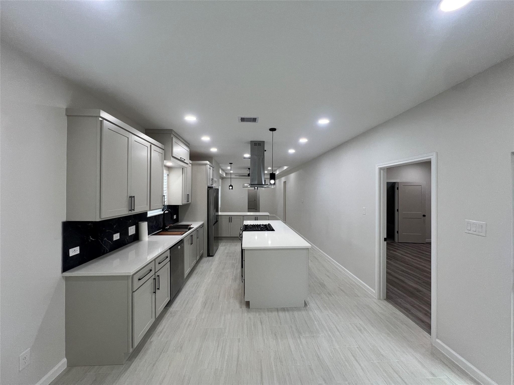 817 Center Street - Photo 9