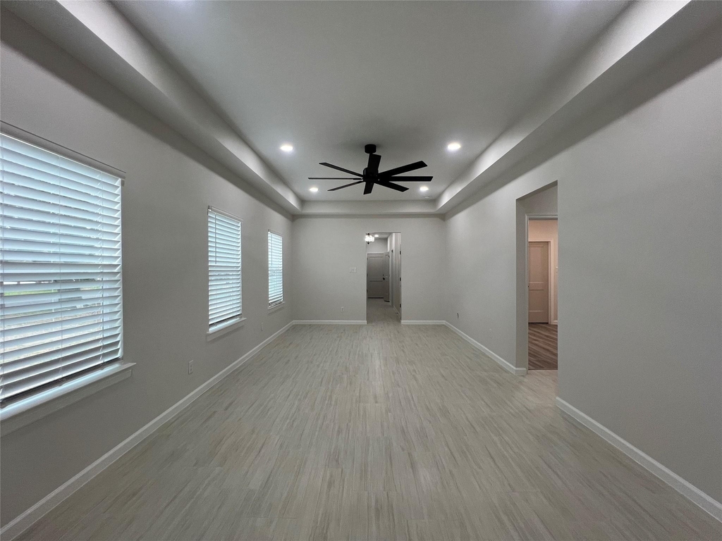 817 Center Street - Photo 2