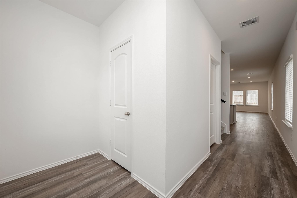 5619 Vintage Oakmont Drive - Photo 4