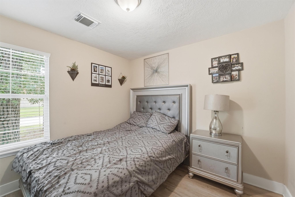 17207 Morning Star Avenue - Photo 13