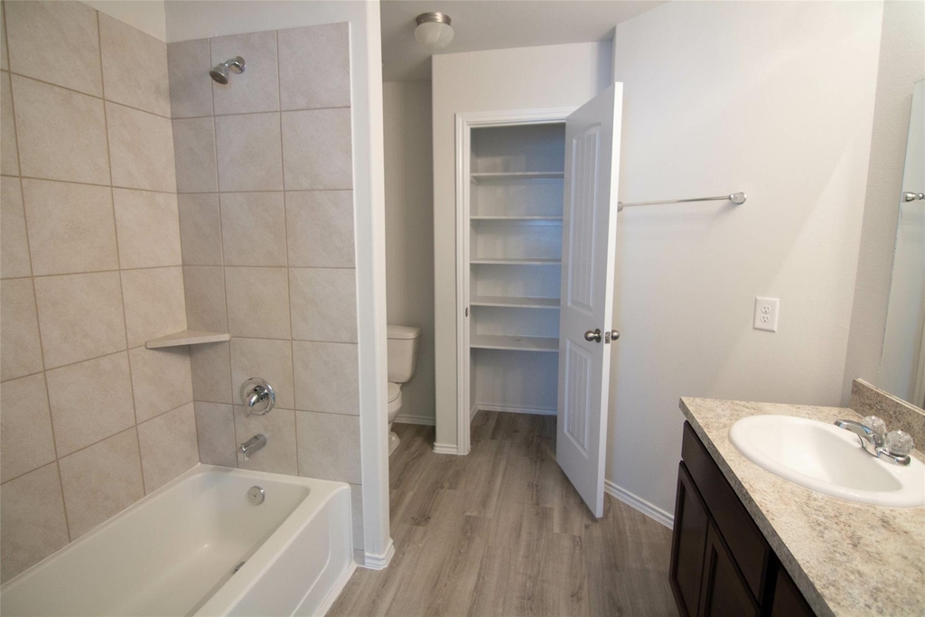 18602 Paddys Creek Trail - Photo 10