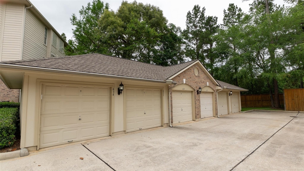 6607 Lake Woodlands Drive - Photo 30