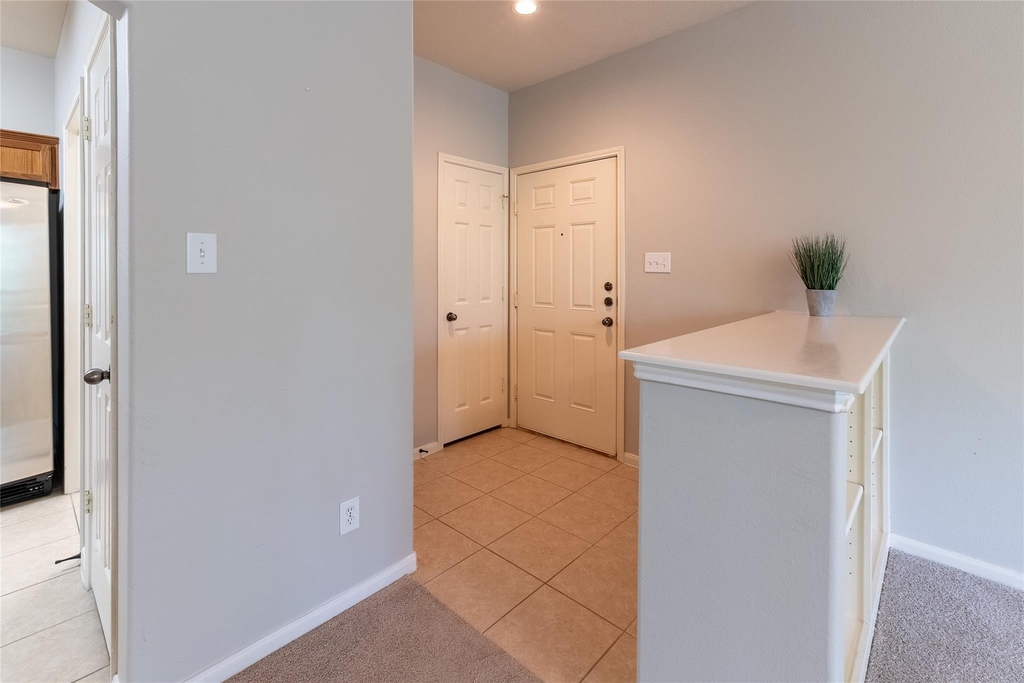 6607 Lake Woodlands Drive - Photo 4
