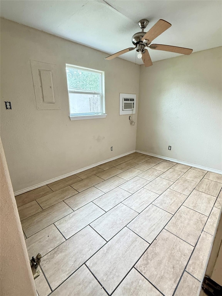 17433 Cr-945 - Photo 9