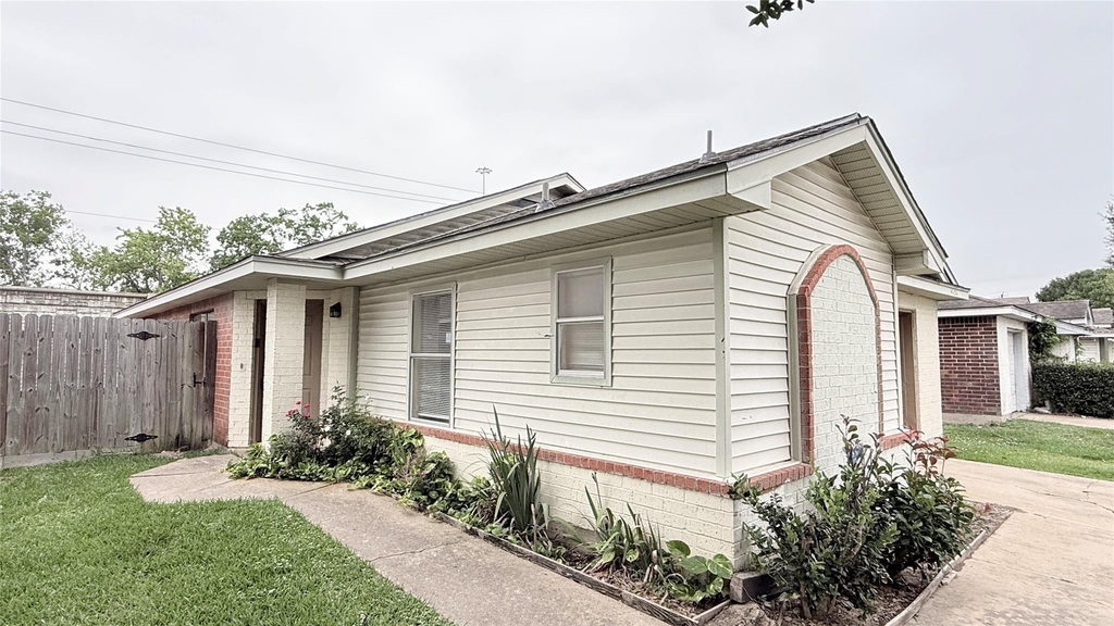 4626 Callery Creek Drive - Photo 1