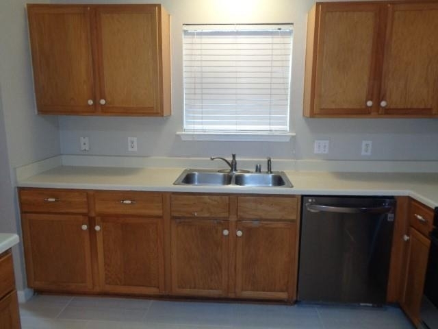 810 Oak West Drive - Photo 7