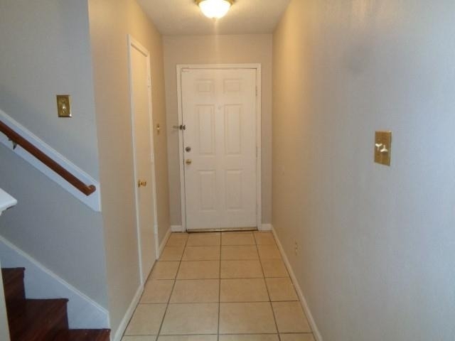 810 Oak West Drive - Photo 3