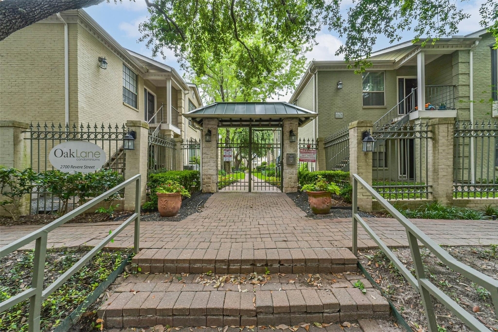 2700 Revere Street - Photo 1