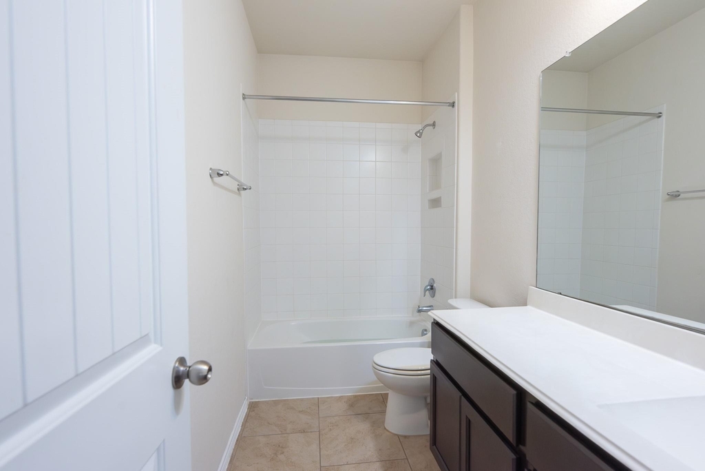 4306 Romiti Court - Photo 6