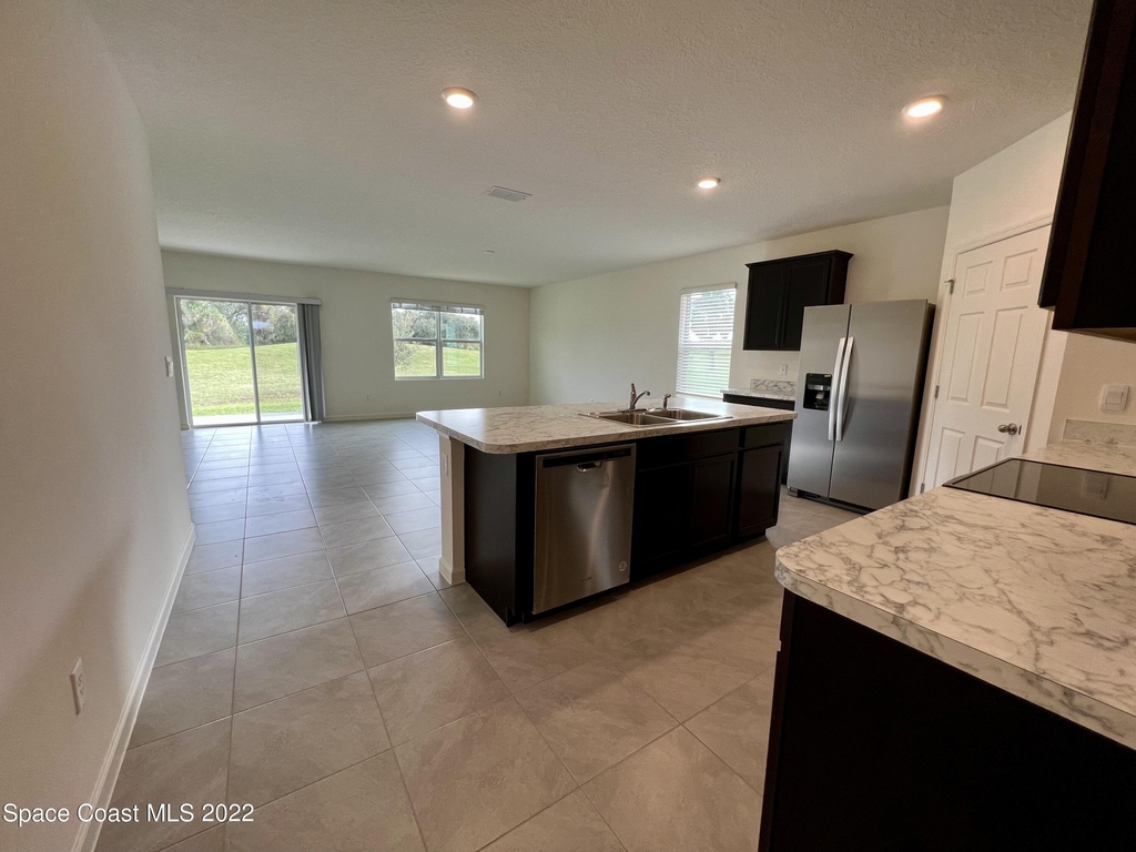 3400 Burrowing Owl Drive - Photo 2