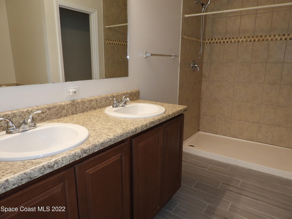 583 Hollow Glen Drive - Photo 11