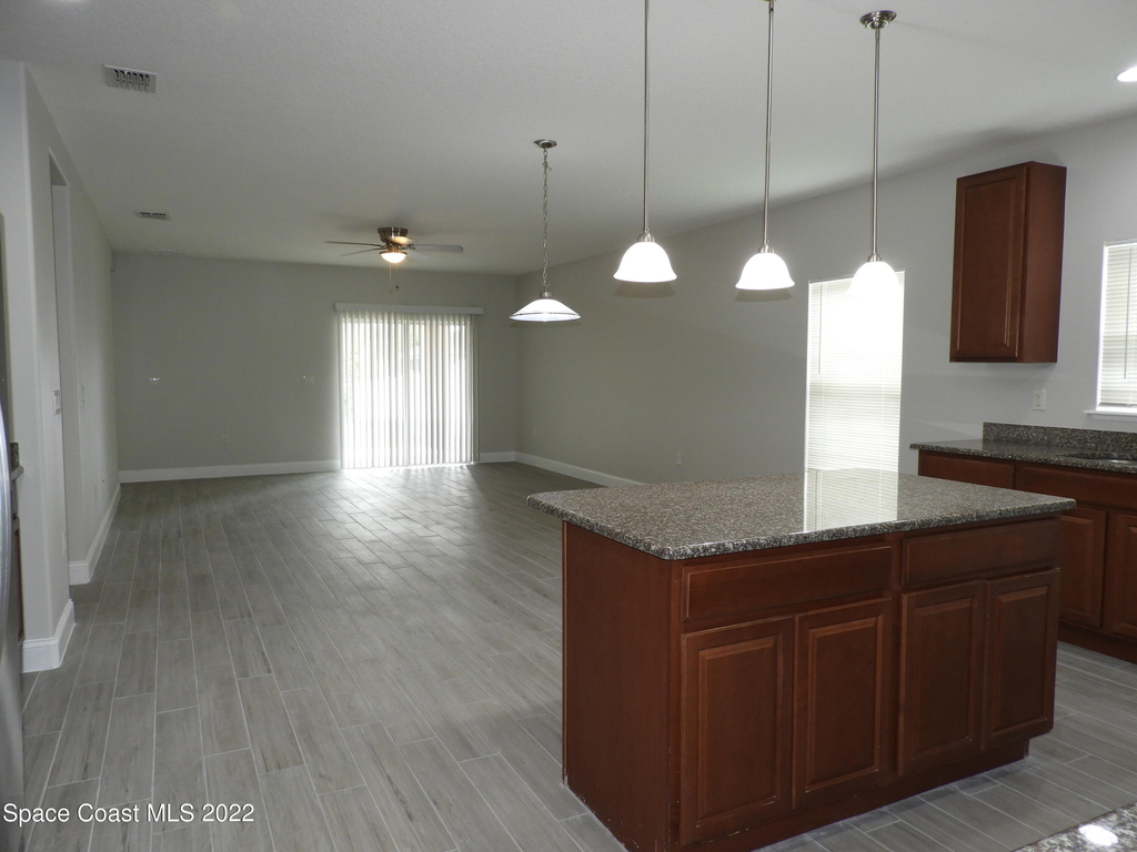 583 Hollow Glen Drive - Photo 2