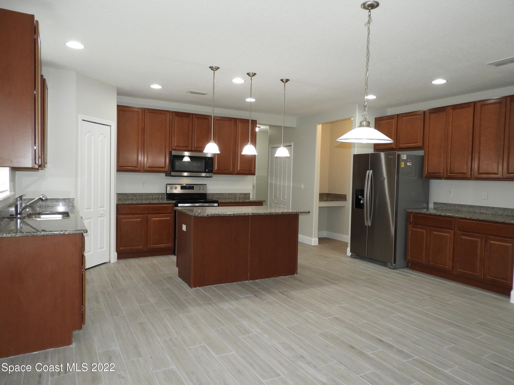583 Hollow Glen Drive - Photo 3