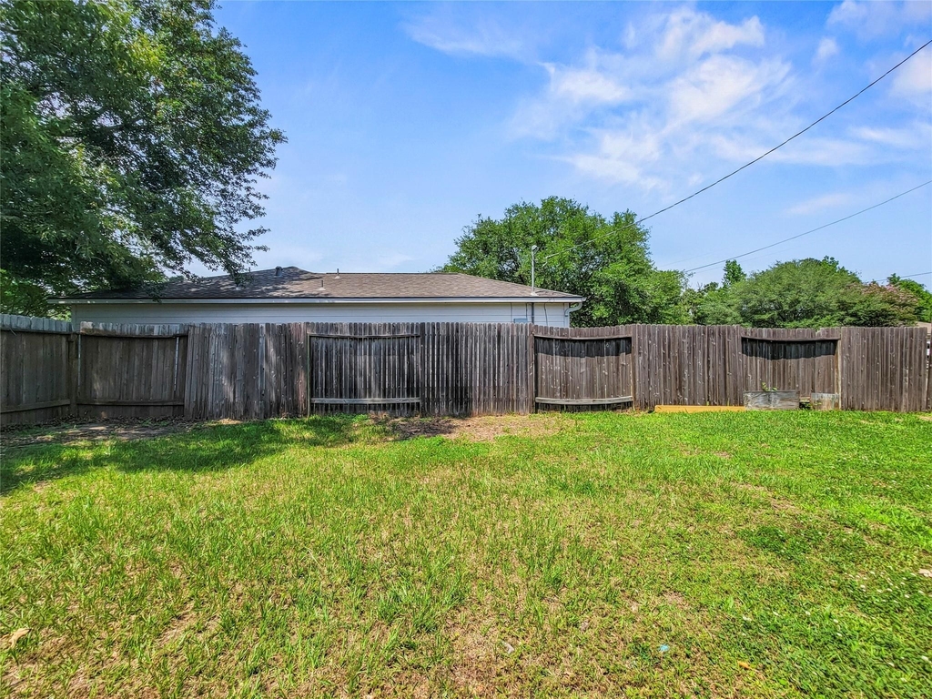 16393 Many Trees Lane - Photo 14
